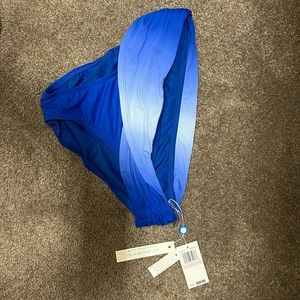 BLEU ROD BEATTIE - NWT-BIKINI BOTTOM SIZE 6
